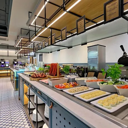 Mercure Centrum Hotel 4*