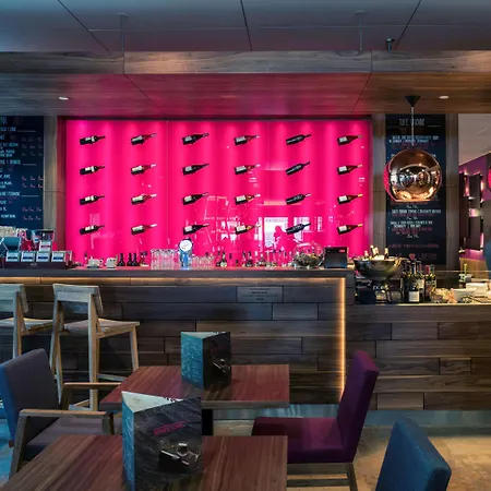 Mercure Centrum Hotell 4*