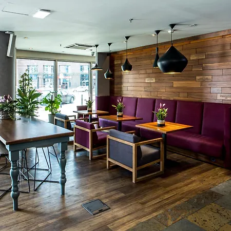 Ξενοδοχείο Mercure Centrum 4*