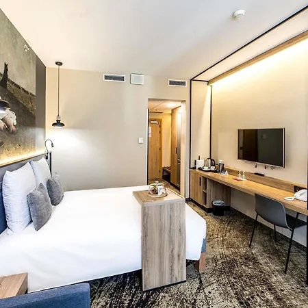 Mercure Centrum 4*