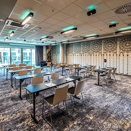 Отель Mercure Centrum 4*