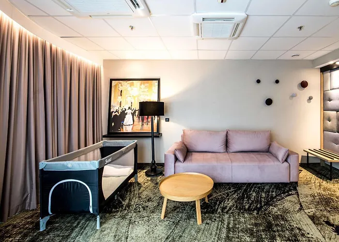 Ξενοδοχείο Mercure Centrum 4*