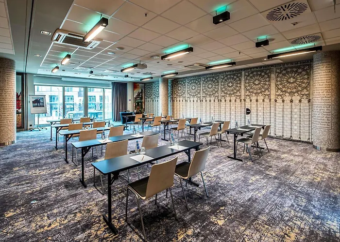 Mercure Centrum Hotel 4*